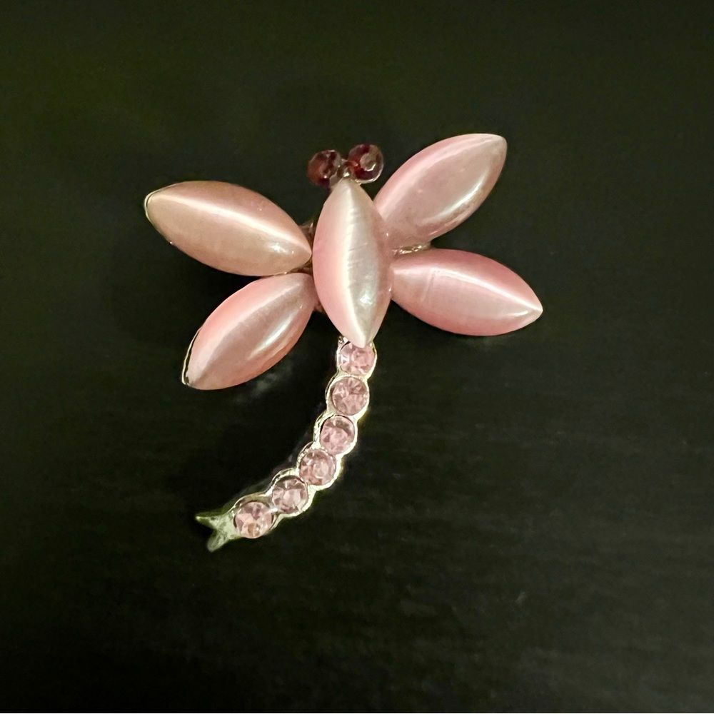 Beautiful Rose Pink Dragonfly with Rhinestones